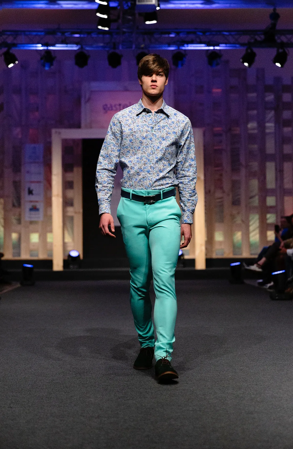 Look 01 Chess - Camisa liberty y pantalón aguamarina