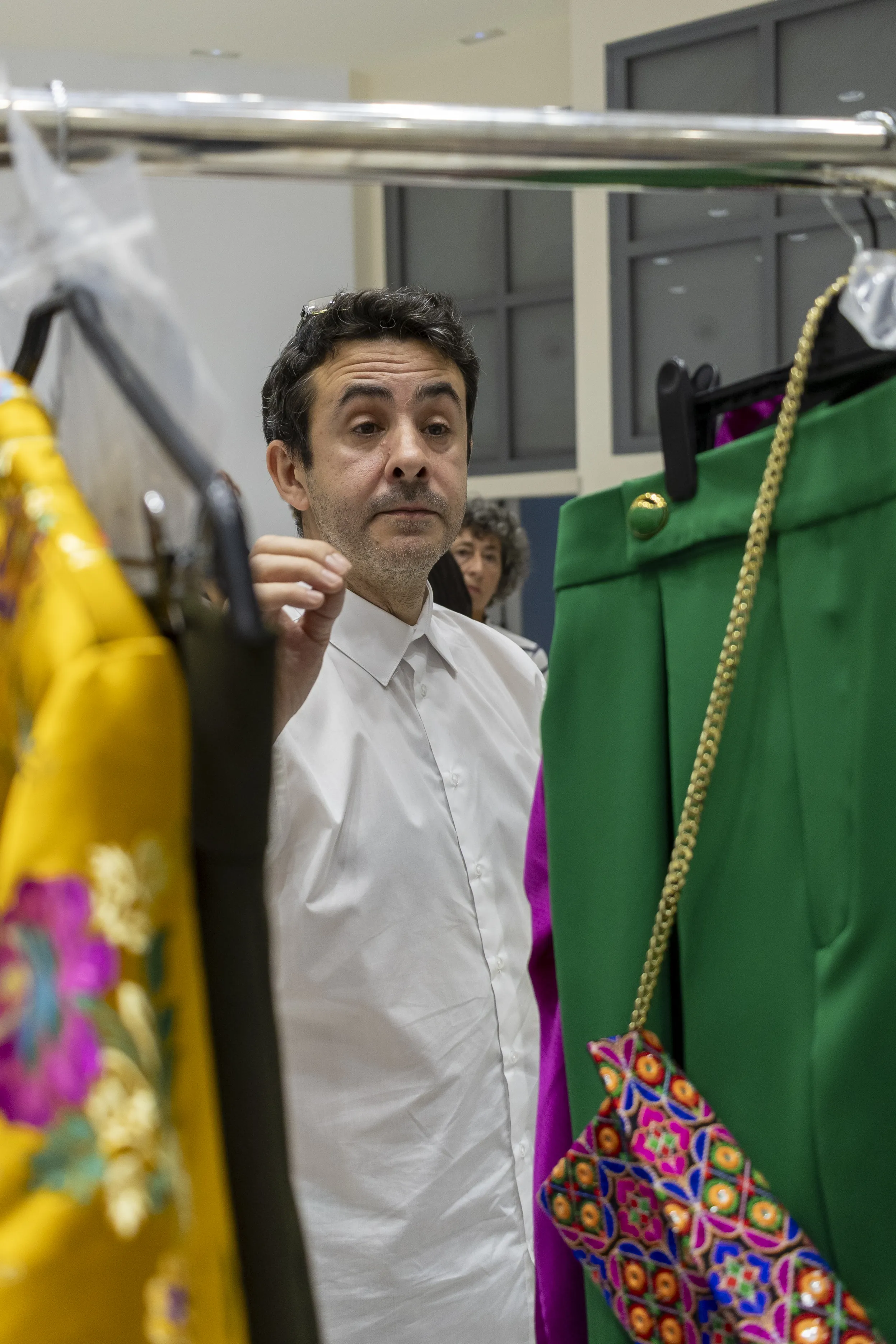 Ajuste de lazo en vestido